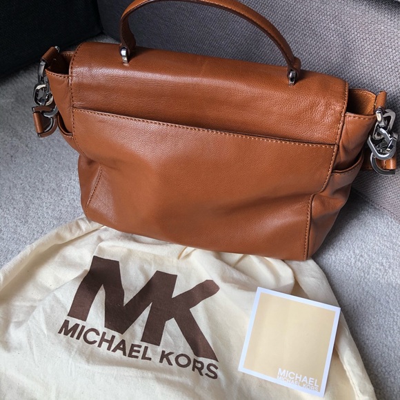 Michael Kors Leather Caramel/Brown Crossbody Bag - Picture 4 of 8